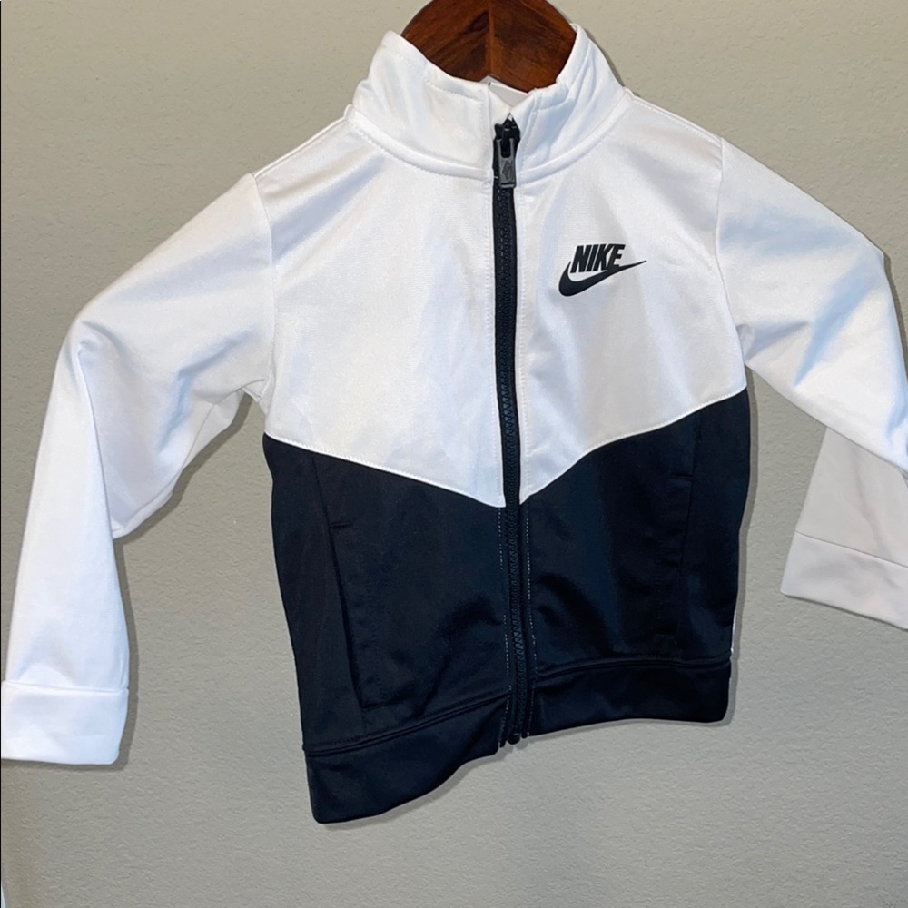Nike Black and White Track Jacket (Boys 2T)